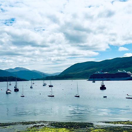 The Ferry Boat Inn Ullapool Bagian luar foto