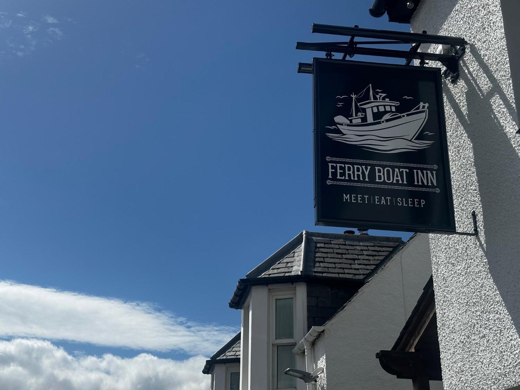 The Ferry Boat Inn Ullapool Bagian luar foto