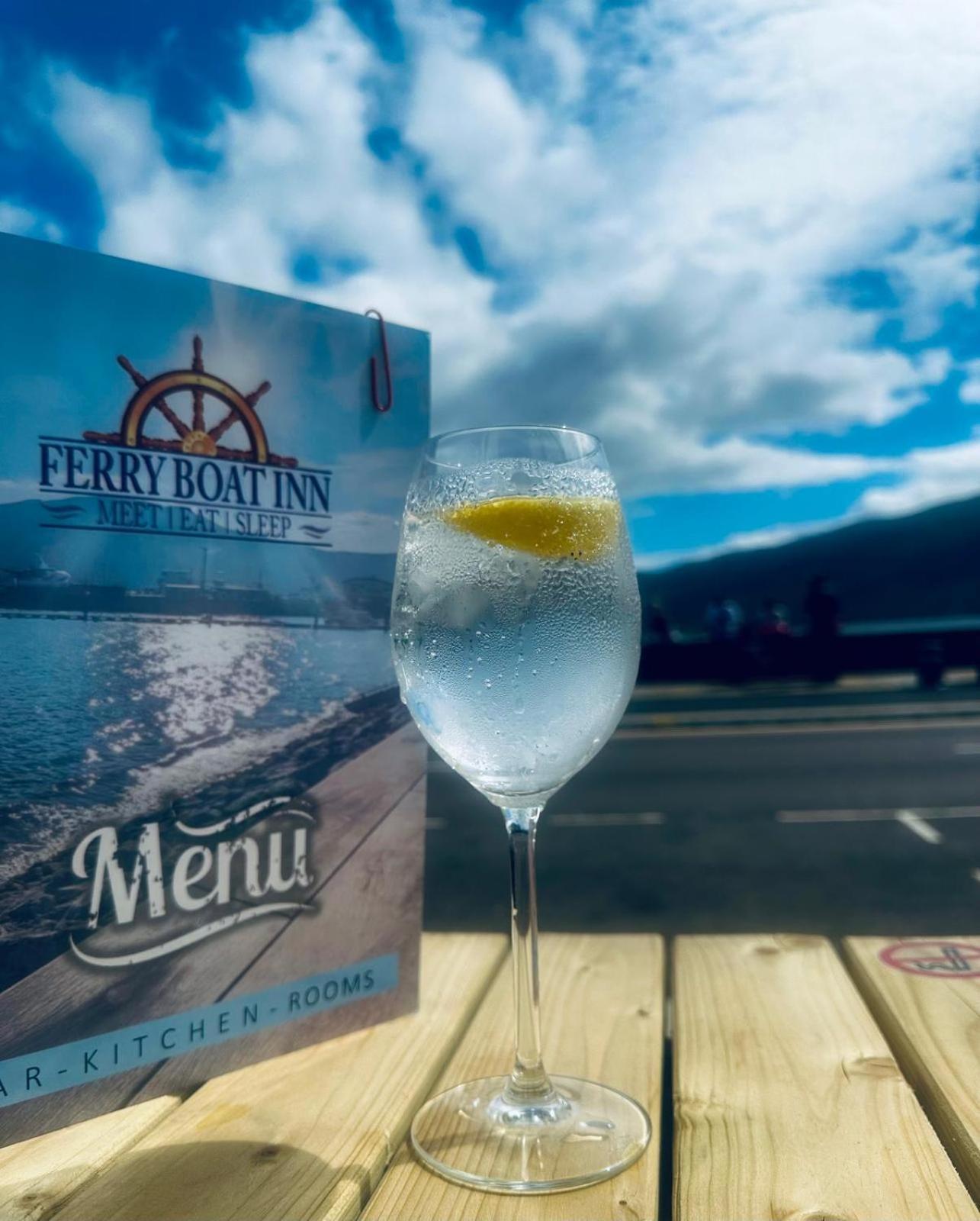 The Ferry Boat Inn Ullapool Bagian luar foto
